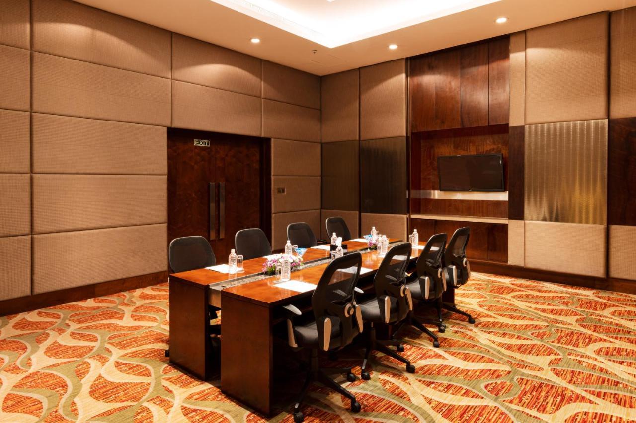 Courtyard By Marriott Pune Chākan Dış mekan fotoğraf