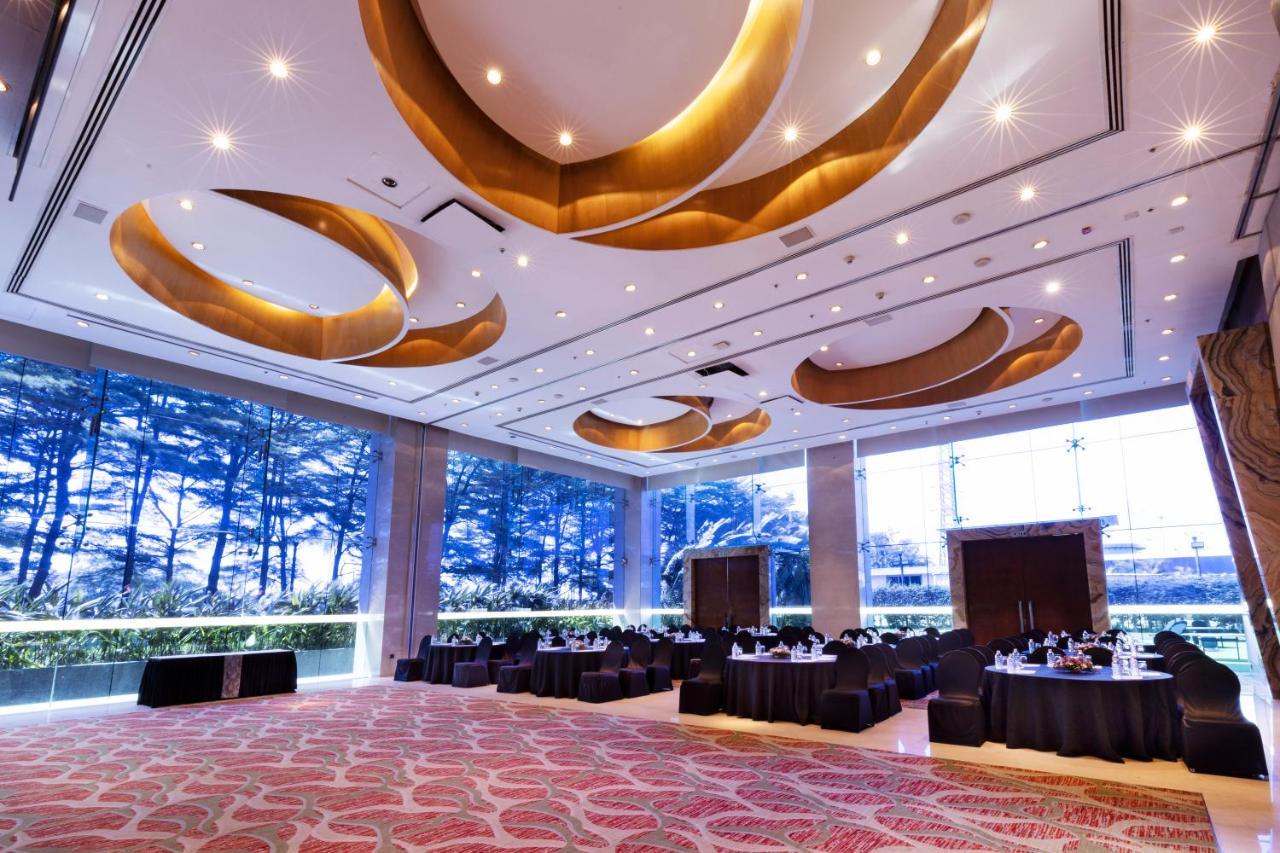 Courtyard By Marriott Pune Chākan Dış mekan fotoğraf
