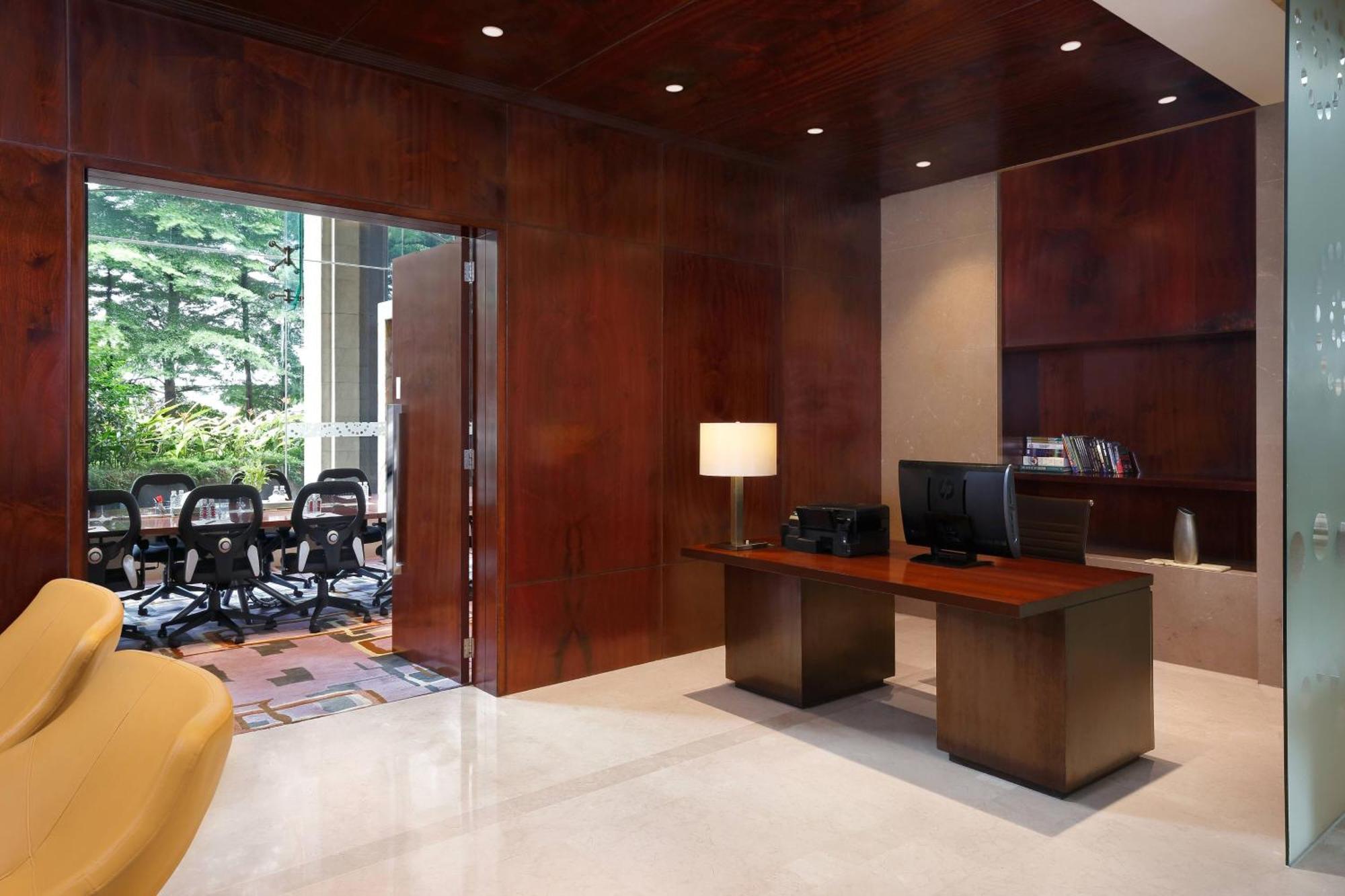 Courtyard By Marriott Pune Chākan Dış mekan fotoğraf