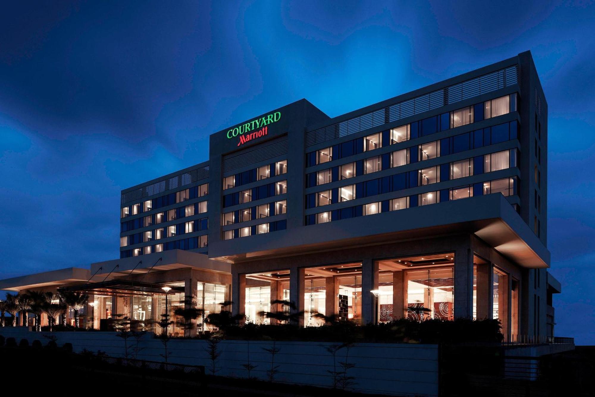 Courtyard By Marriott Pune Chākan Dış mekan fotoğraf