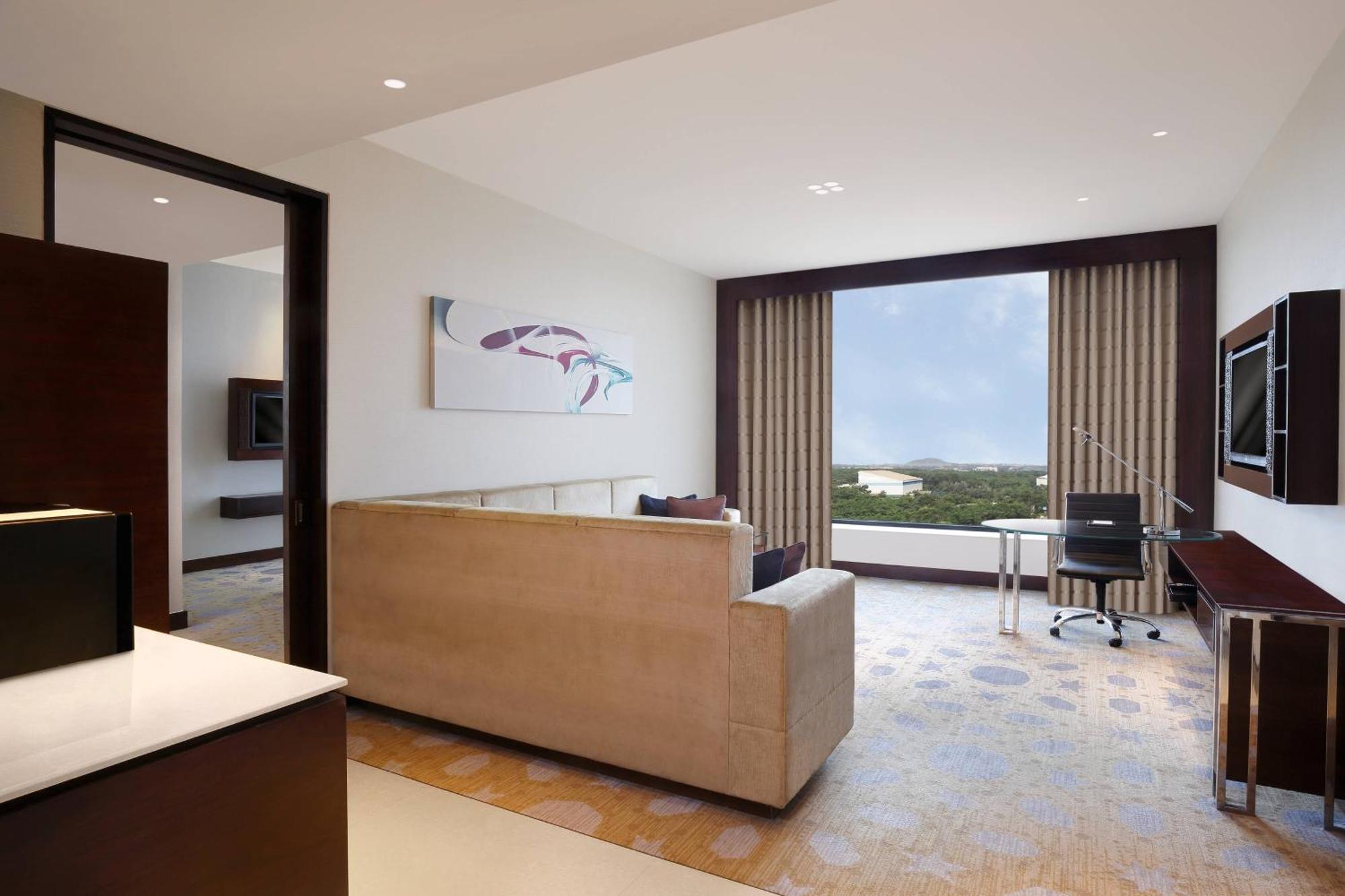 Courtyard By Marriott Pune Chākan Dış mekan fotoğraf
